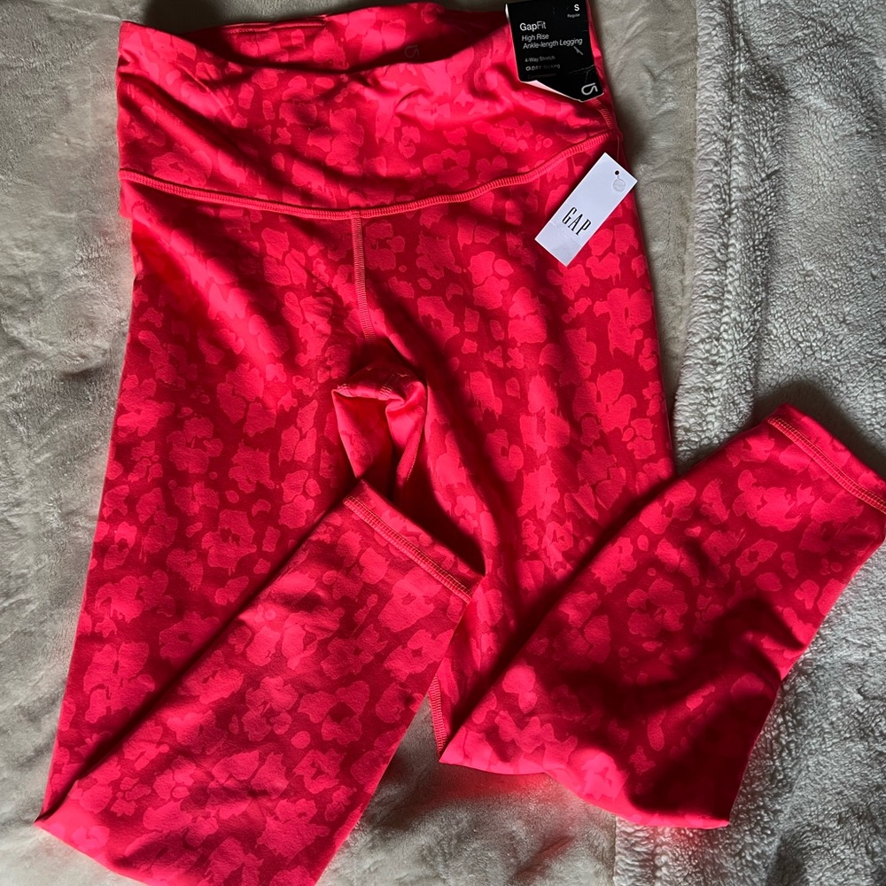 Gap Pink Cheetah High Rise Athletic Leggings